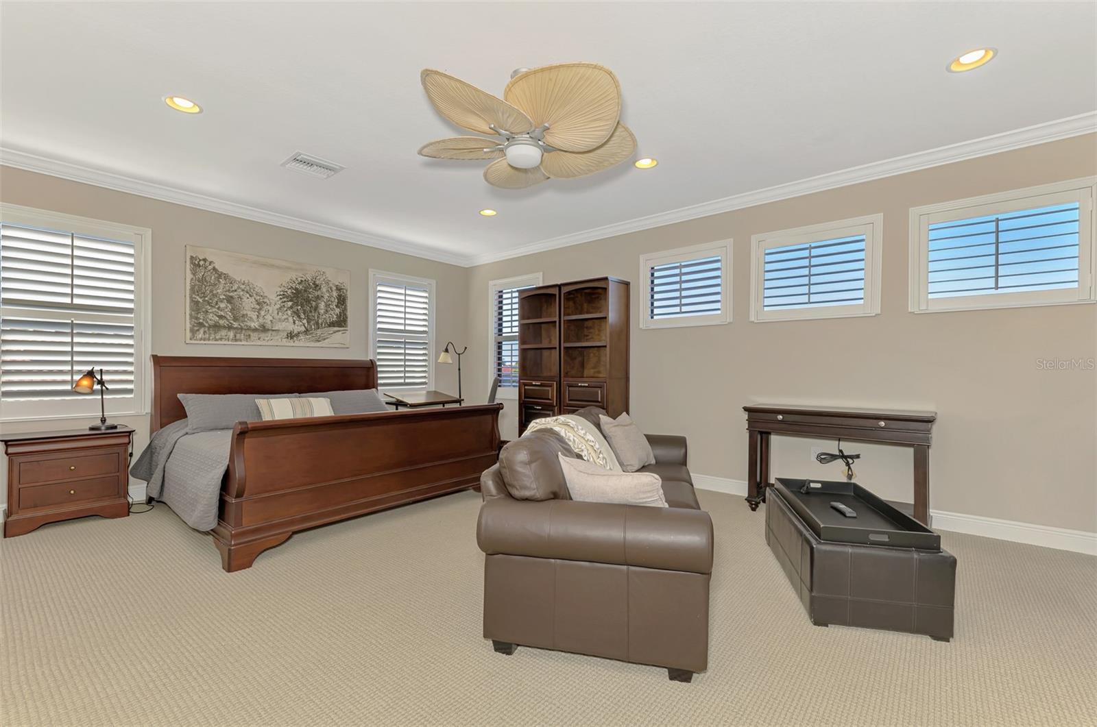 Image 56 of 81 For 23692 Waverly Circle