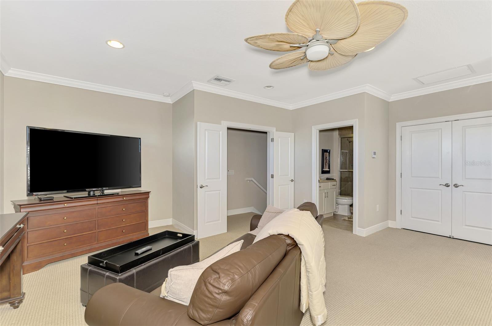 Image 58 of 81 For 23692 Waverly Circle