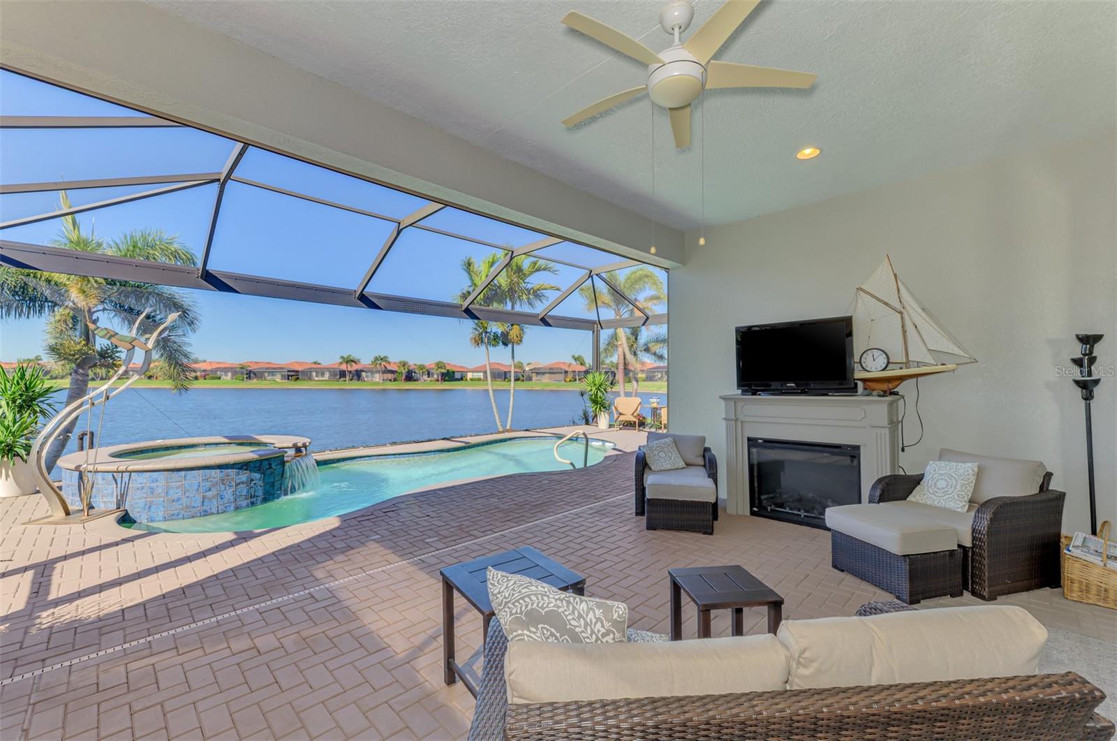 Image 64 of 81 For 23692 Waverly Circle