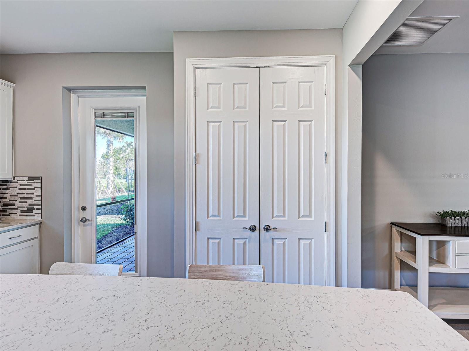 Image 19 of 87 For 13716 Vadini Street