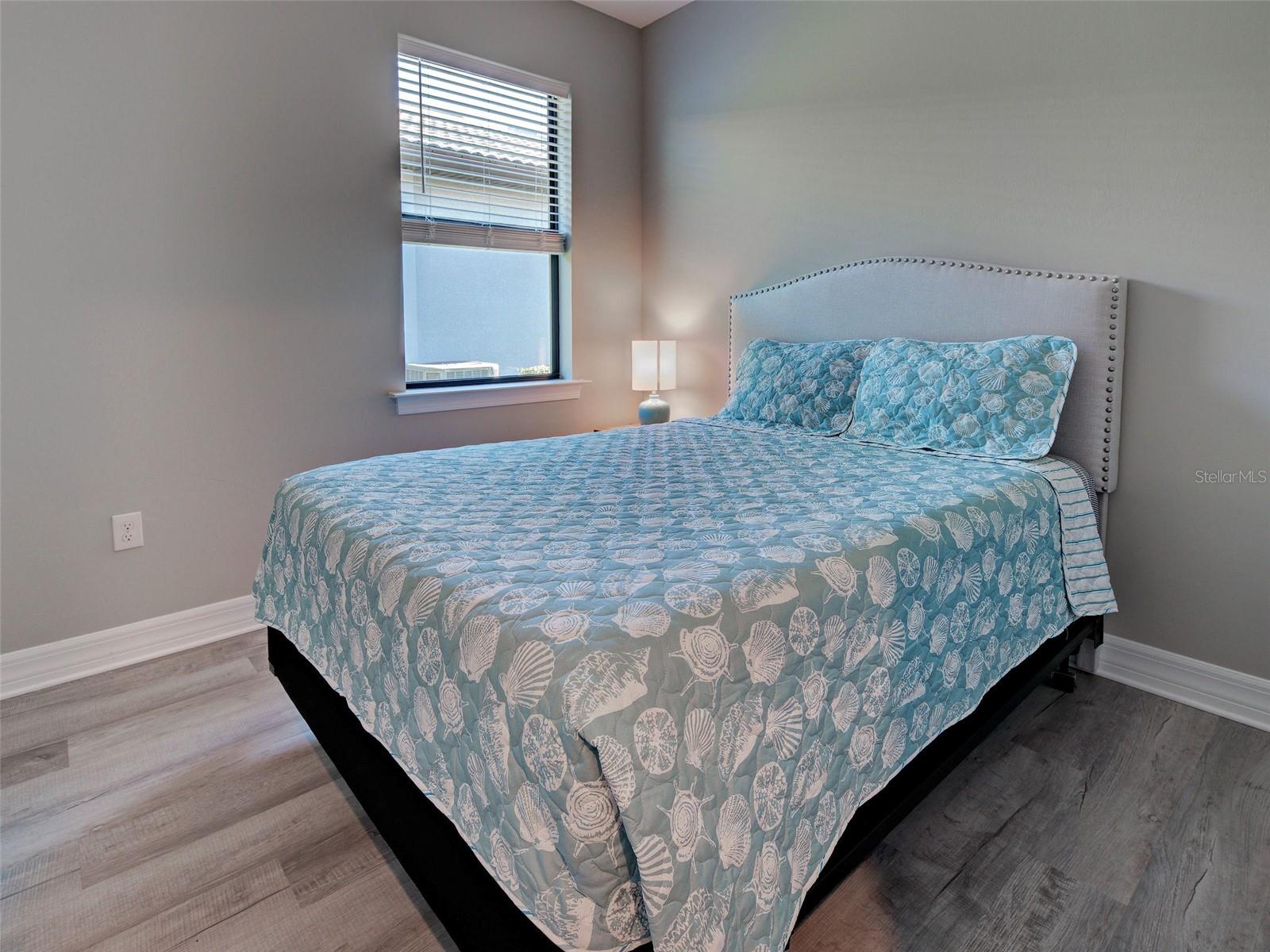 Image 32 of 87 For 13716 Vadini Street