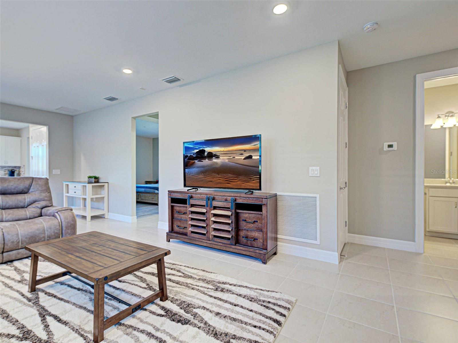 Image 7 of 87 For 13716 Vadini Street