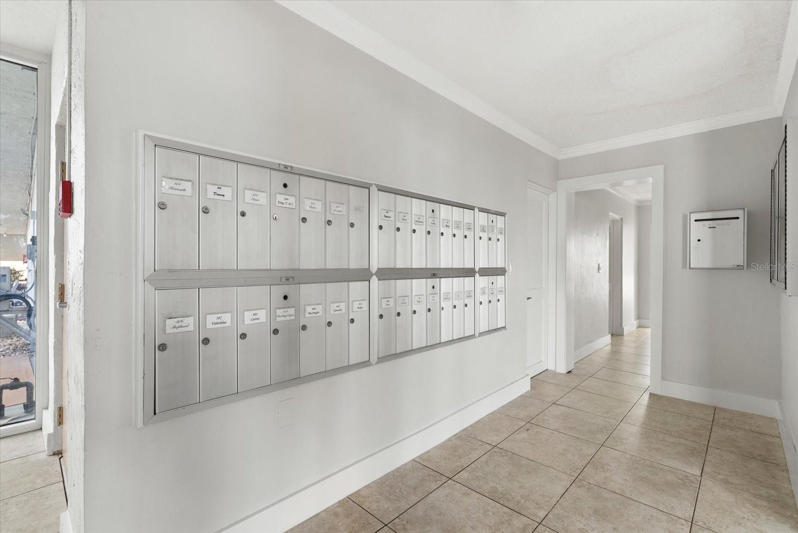 Image 39 of 45 For 950 Tarpon Center Drive 101