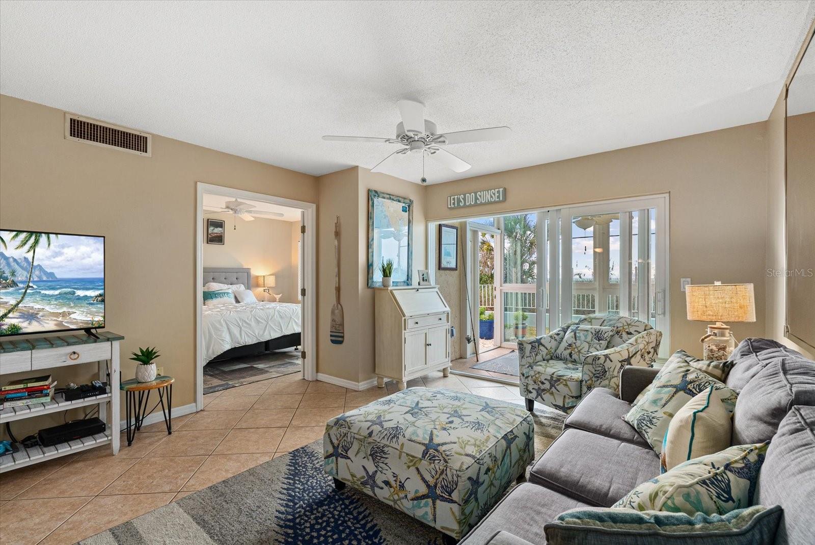 Image 9 of 45 For 950 Tarpon Center Drive 101