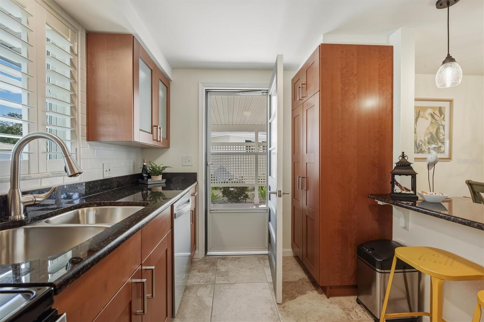 Image 10 of 62 For 588 Circlewood Drive S3-1