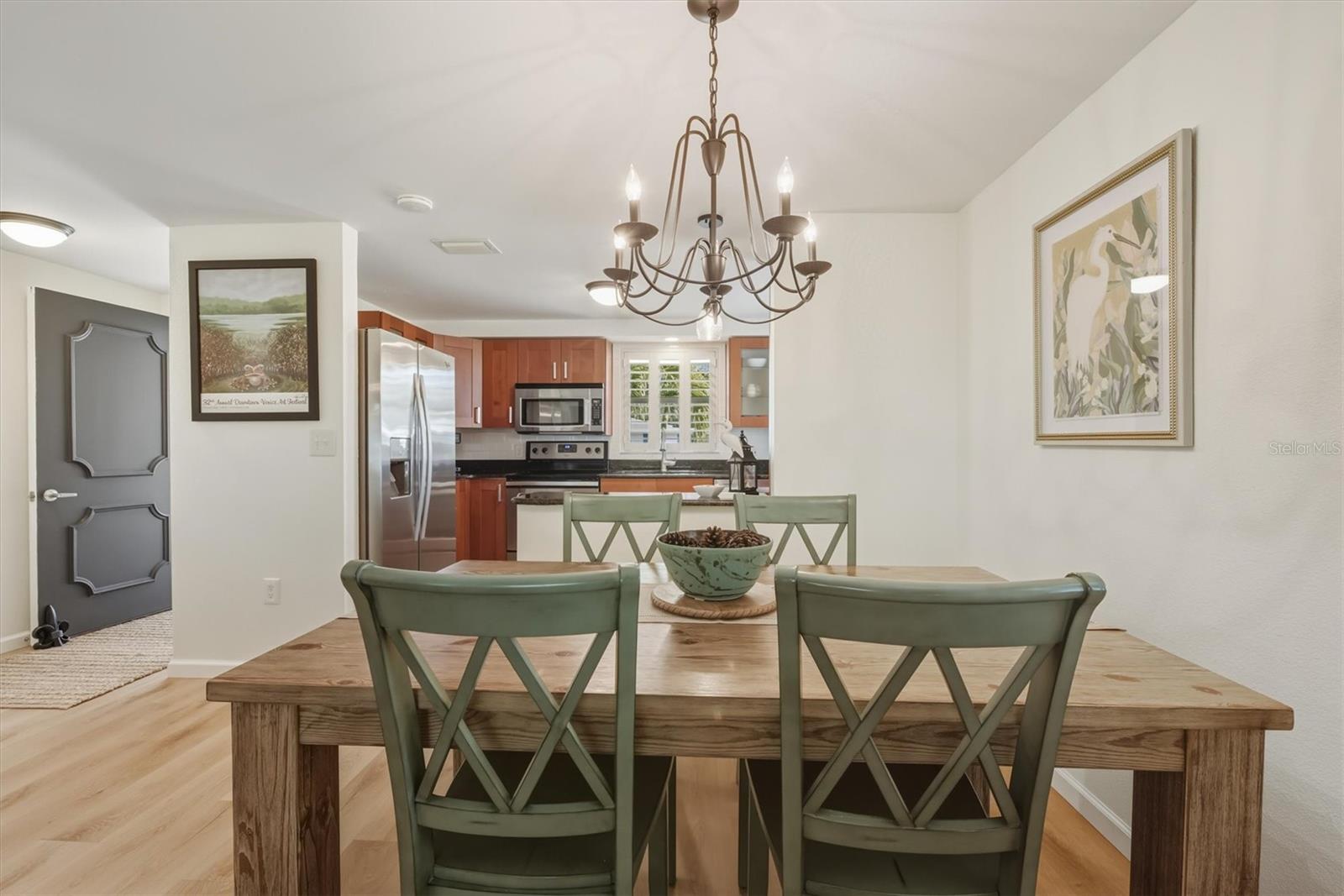 Image 15 of 62 For 588 Circlewood Drive S3-1