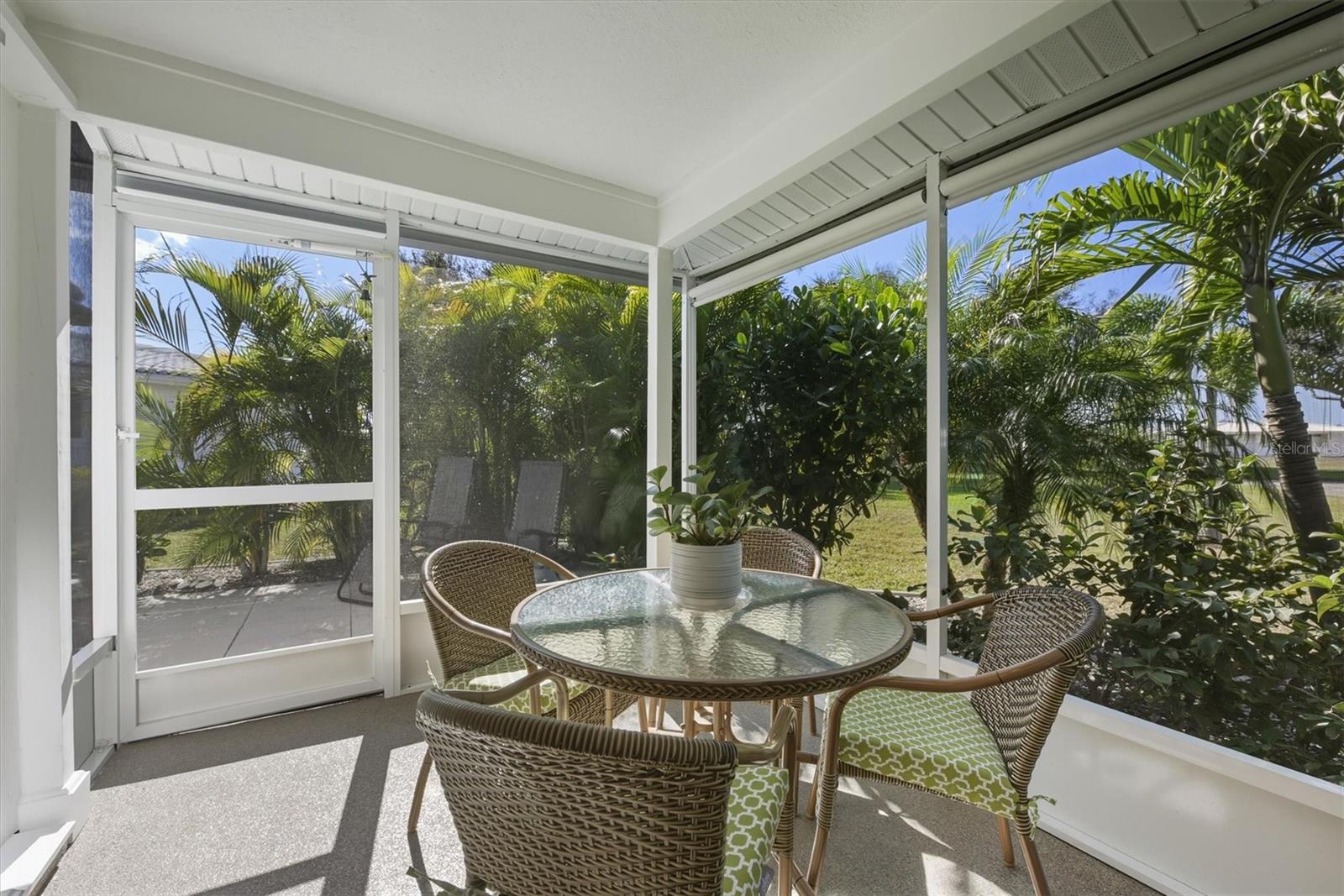 Image 23 of 62 For 588 Circlewood Drive S3-1