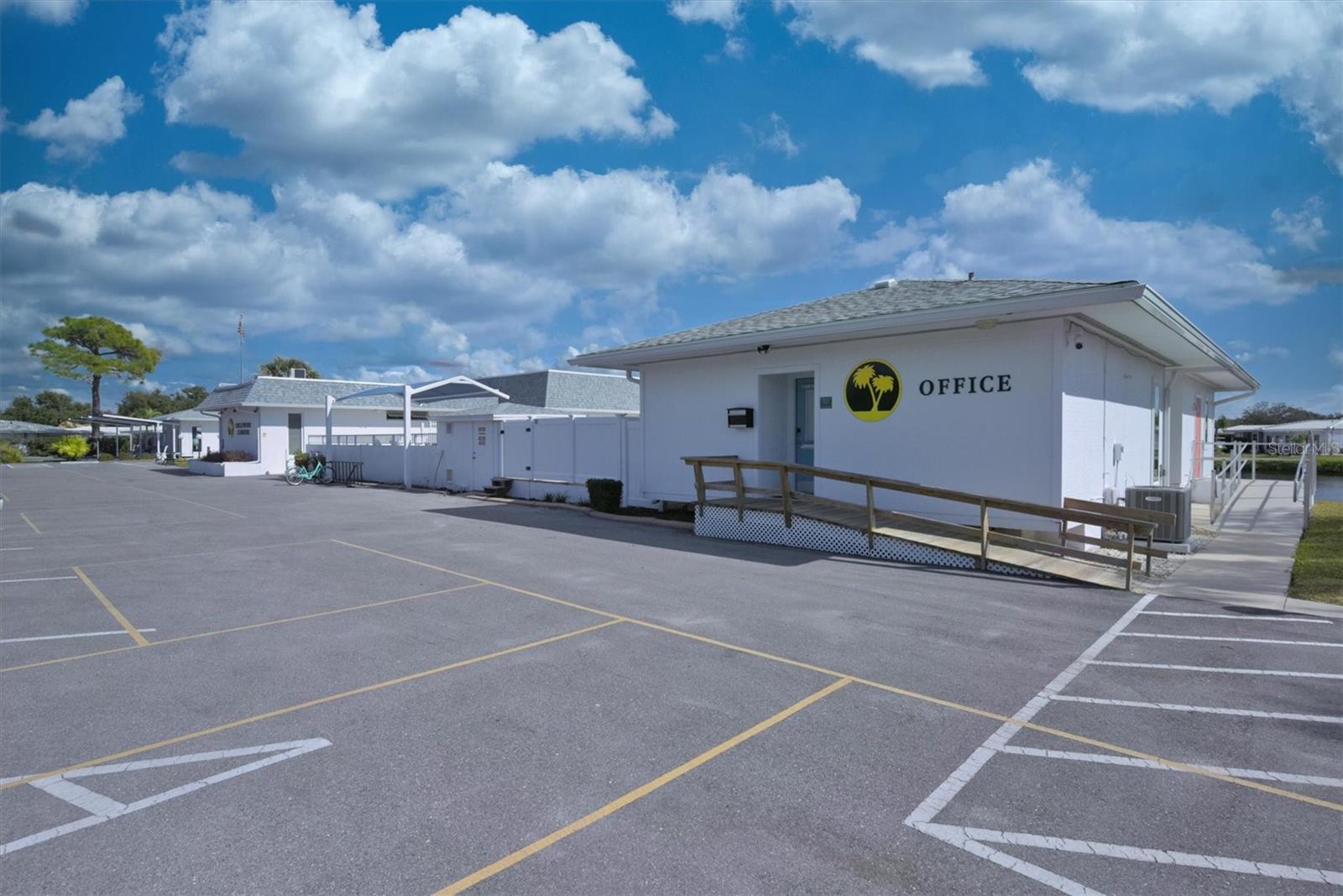 Image 50 of 62 For 588 Circlewood Drive S3-1