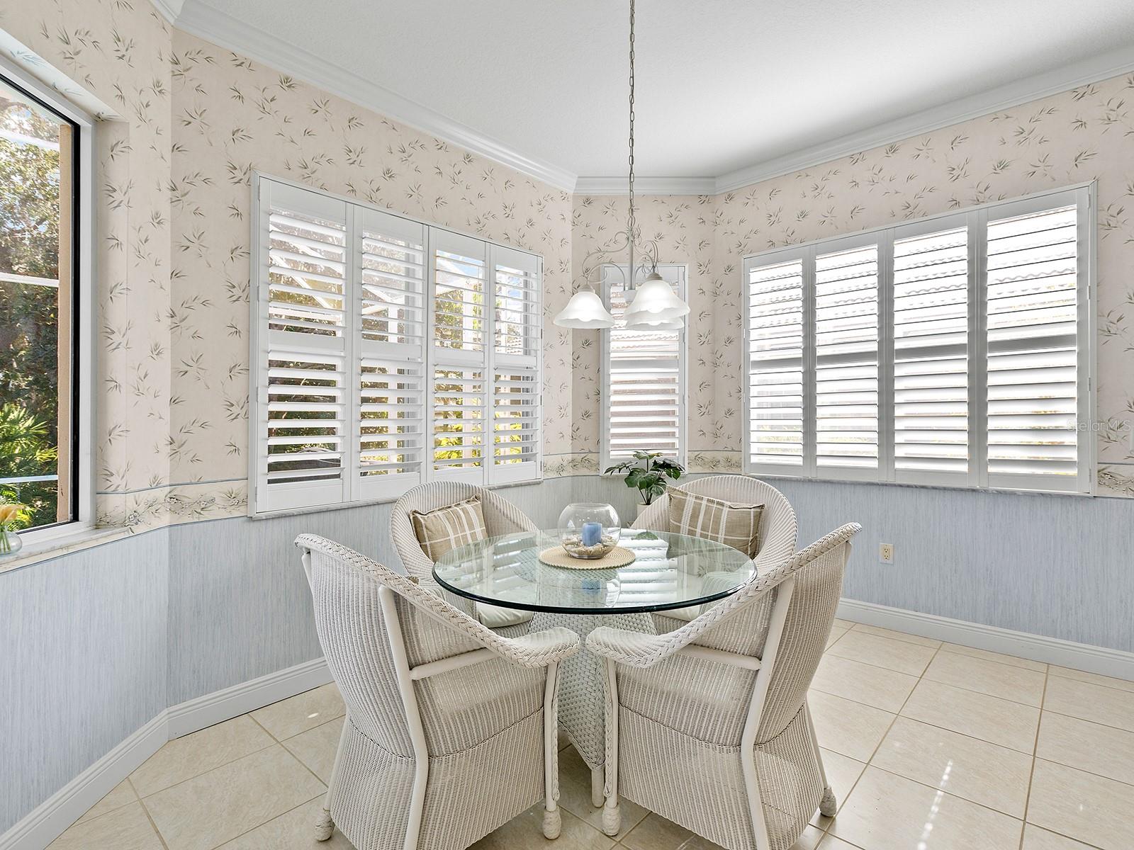 Image 21 of 59 For 4374 Via Del Villetti Drive