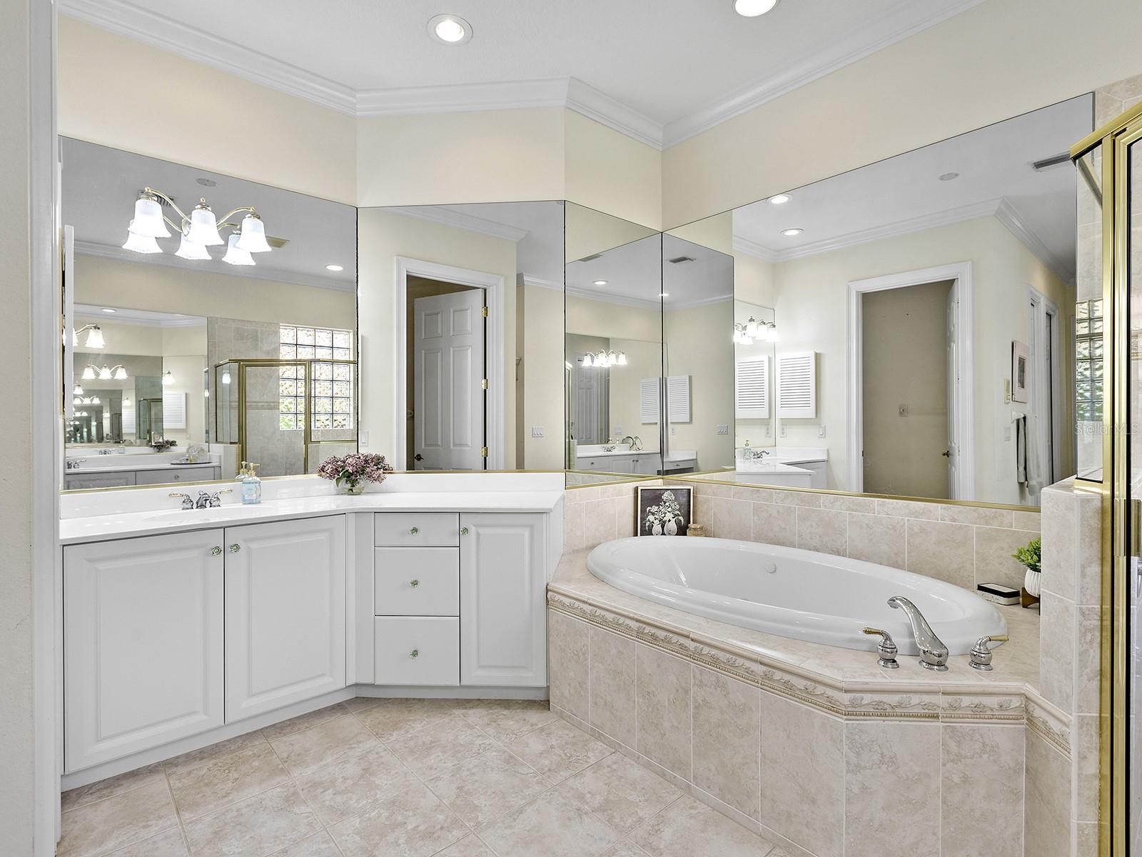 Image 24 of 59 For 4374 Via Del Villetti Drive