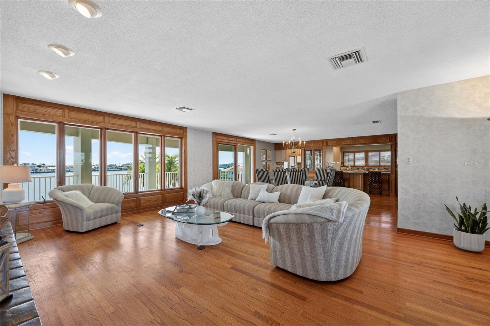 Image 11 of 45 For 5840 Balao Way S