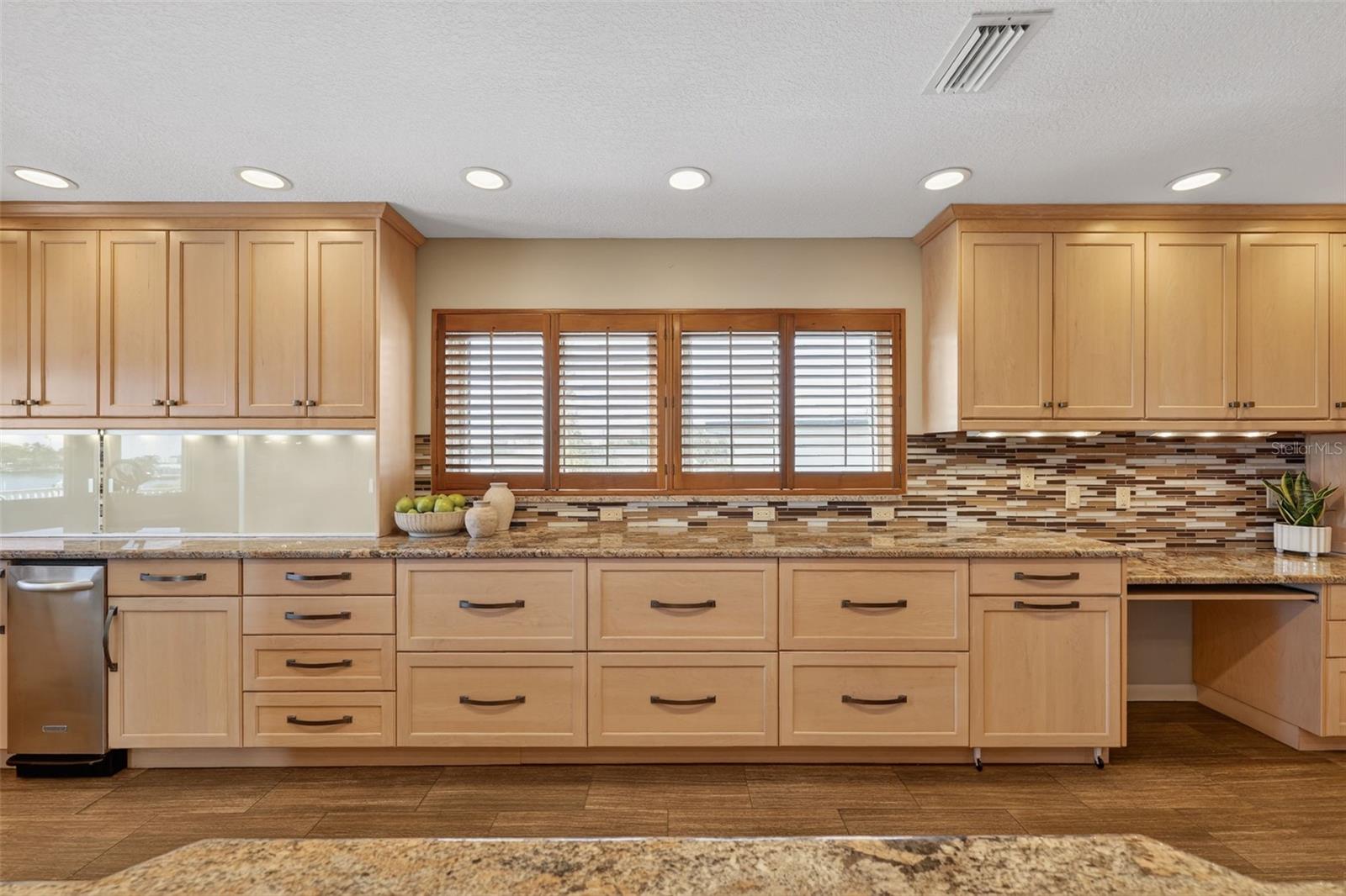 Image 18 of 45 For 5840 Balao Way S