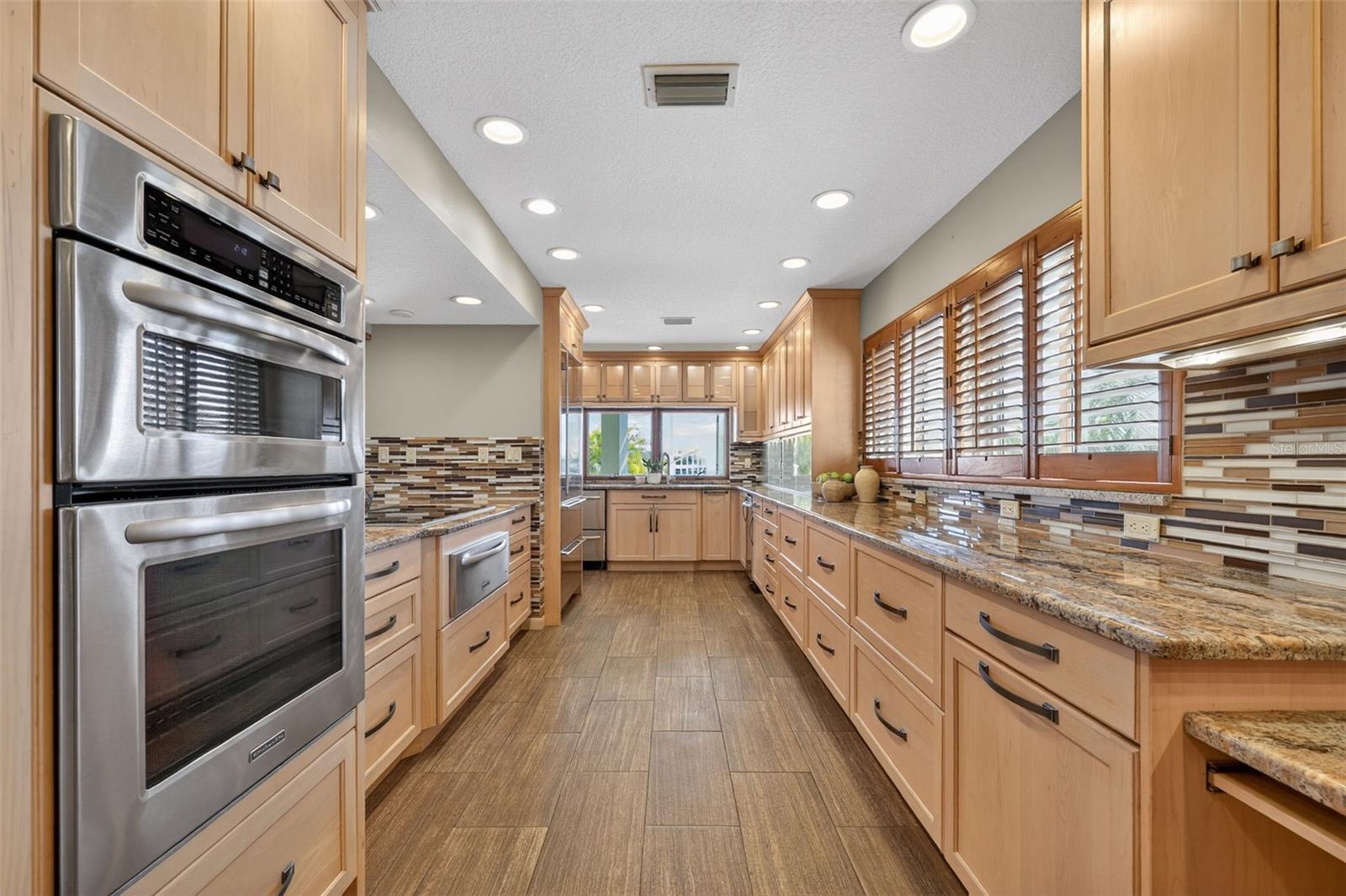 Image 19 of 45 For 5840 Balao Way S