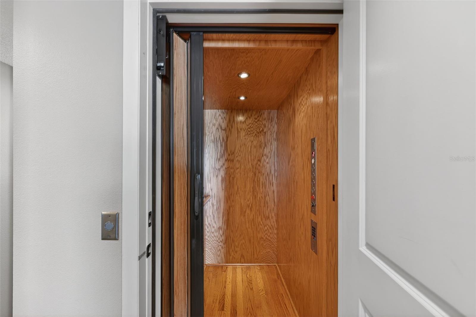 Image 23 of 45 For 5840 Balao Way S