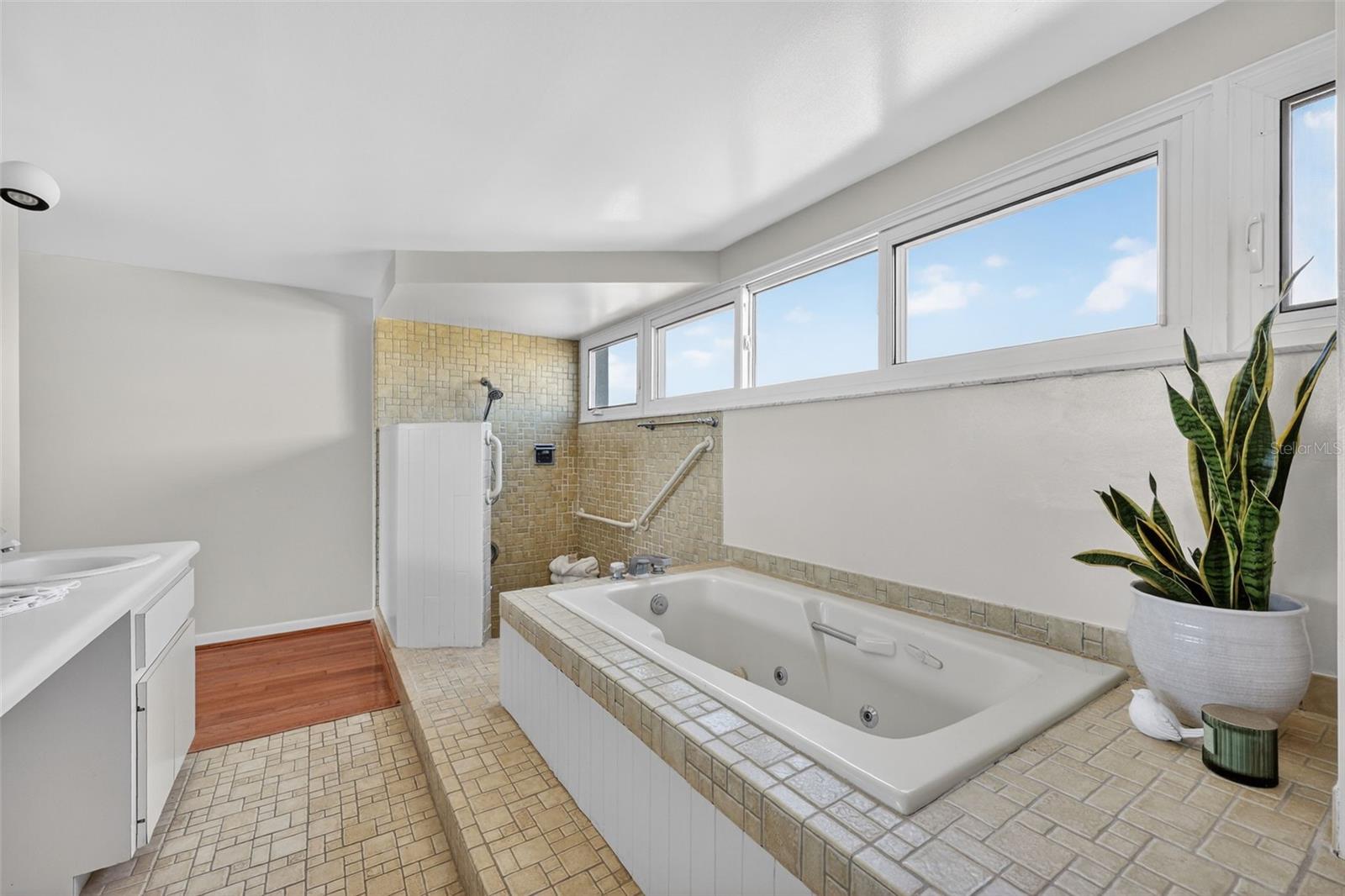 Image 31 of 45 For 5840 Balao Way S