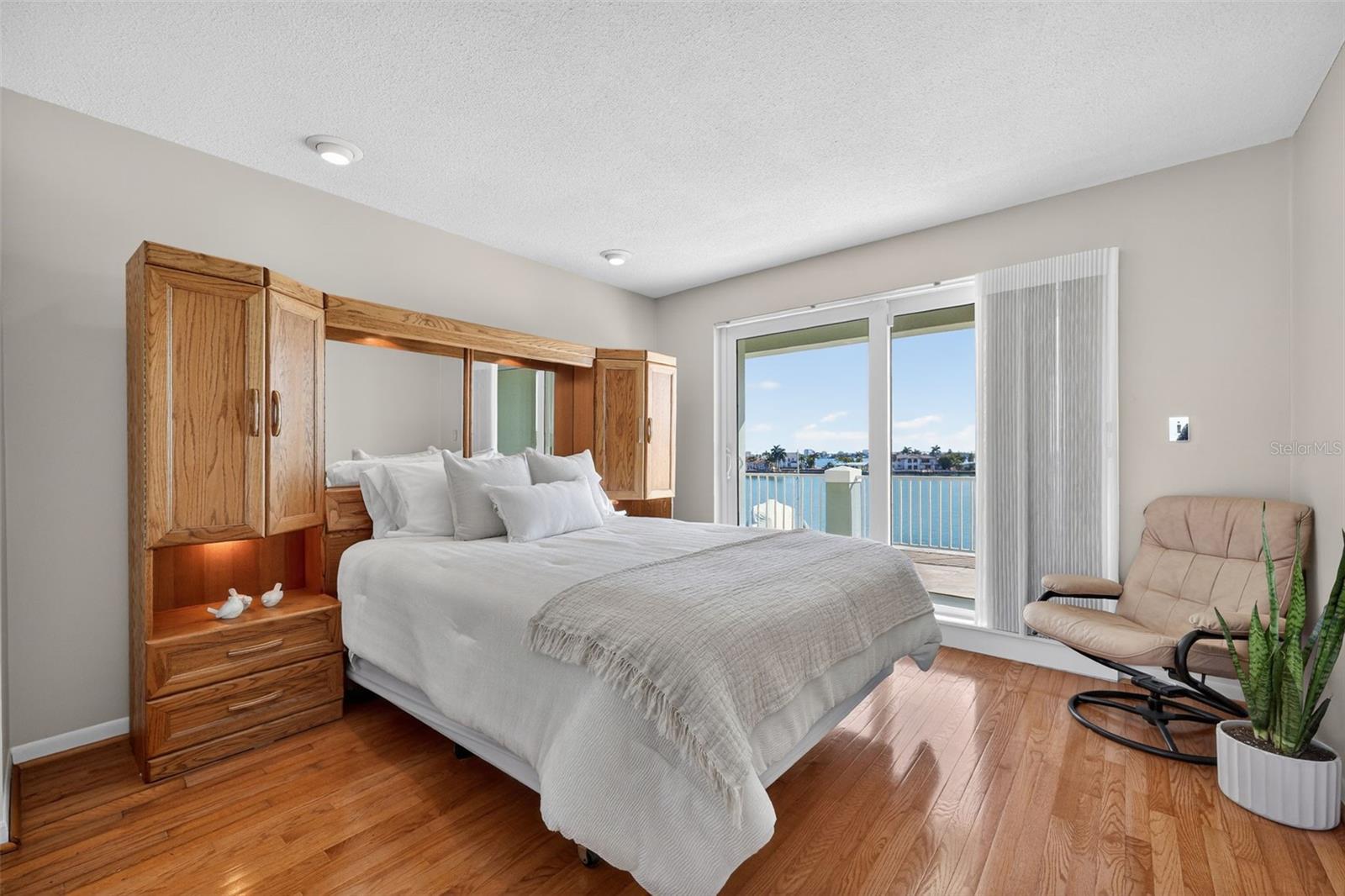 Image 32 of 45 For 5840 Balao Way S