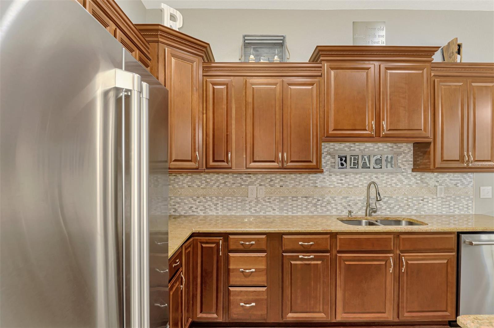 Image 28 of 58 For 1716 Fountain View Circle