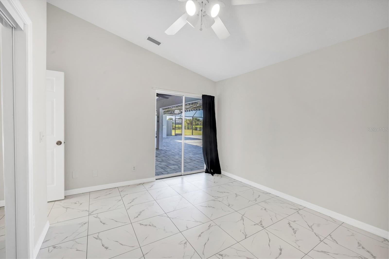 Image 27 of 64 For 337 Boundary Boulevard