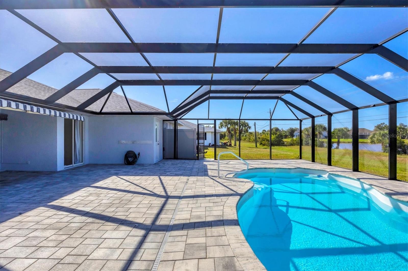 Image 32 of 64 For 337 Boundary Boulevard