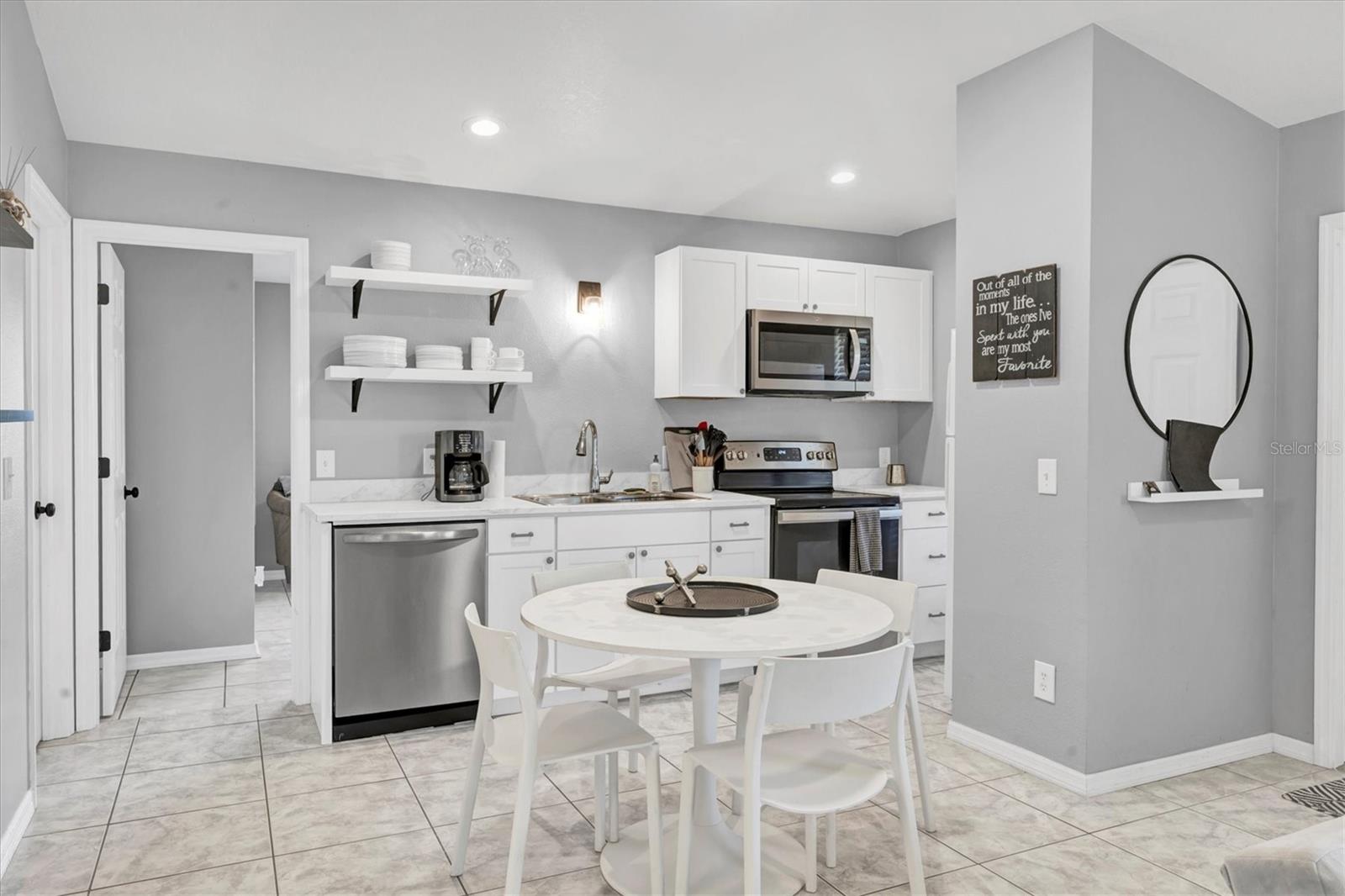 Image 40 of 64 For 337 Boundary Boulevard