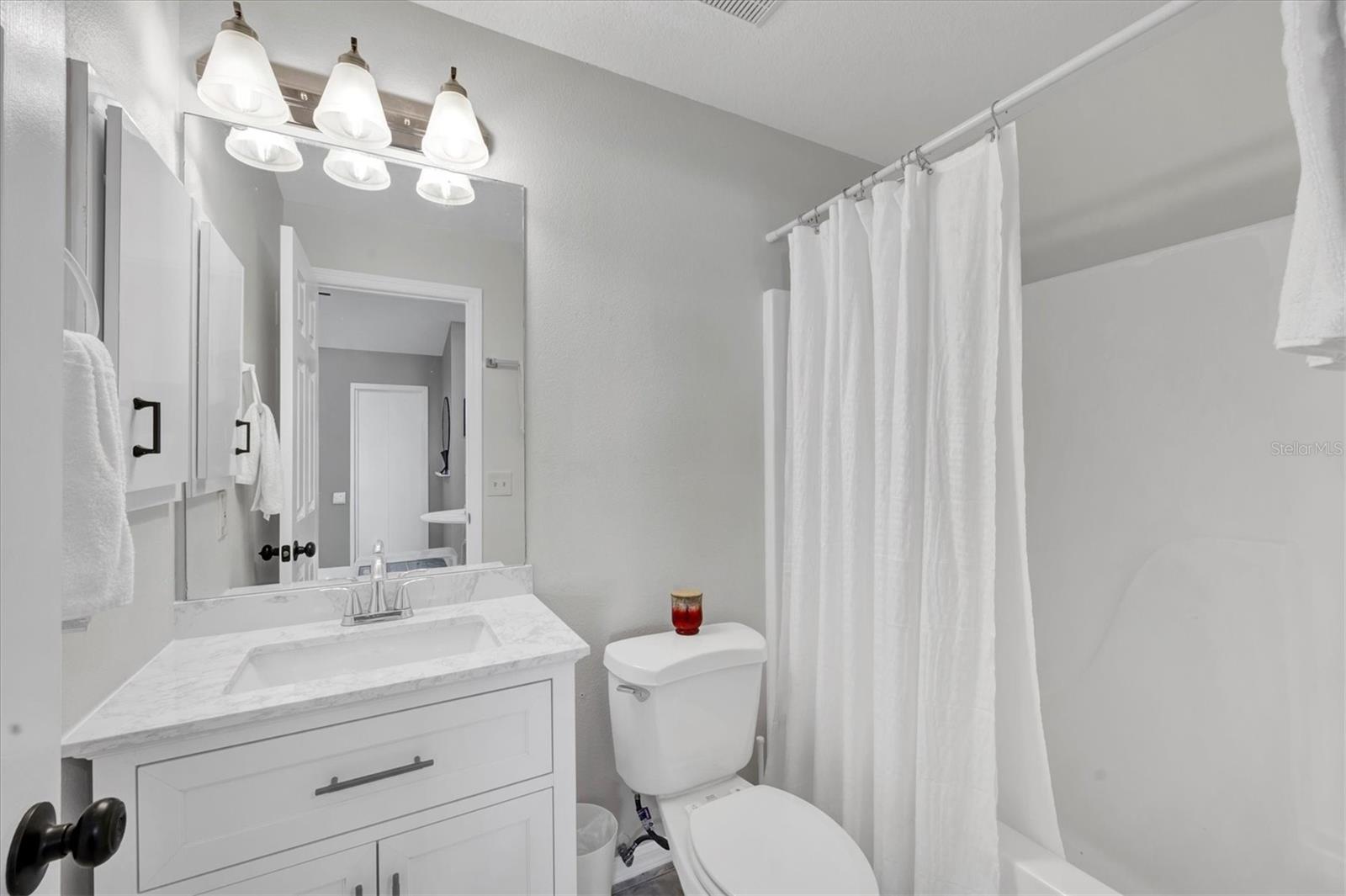 Image 43 of 64 For 337 Boundary Boulevard