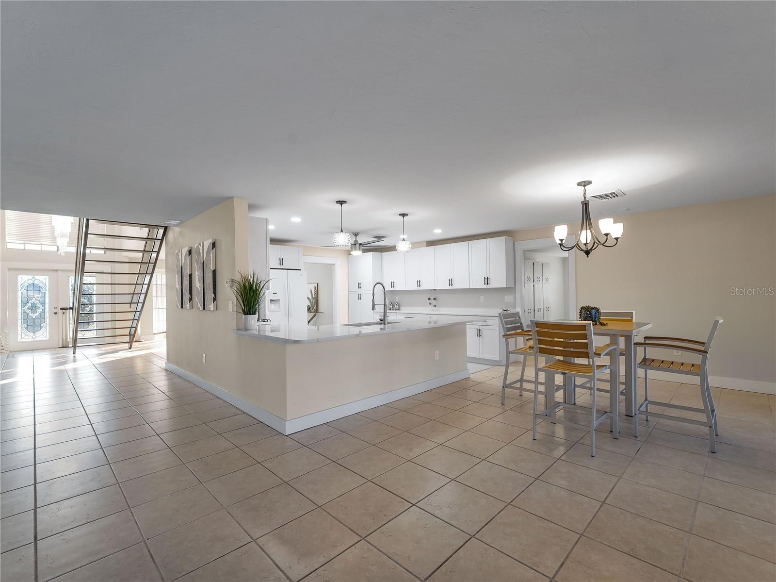 Image 27 of 77 For 318 Oakwood Circle