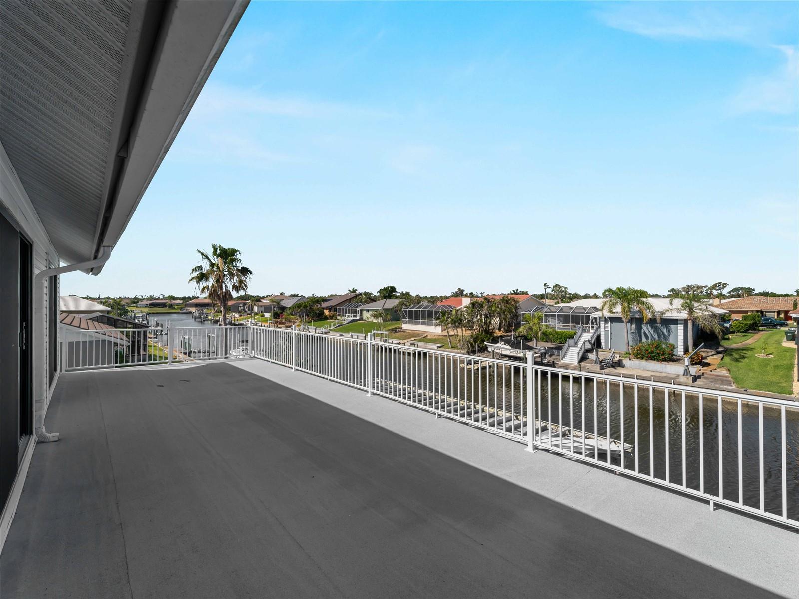 Image 48 of 77 For 318 Oakwood Circle