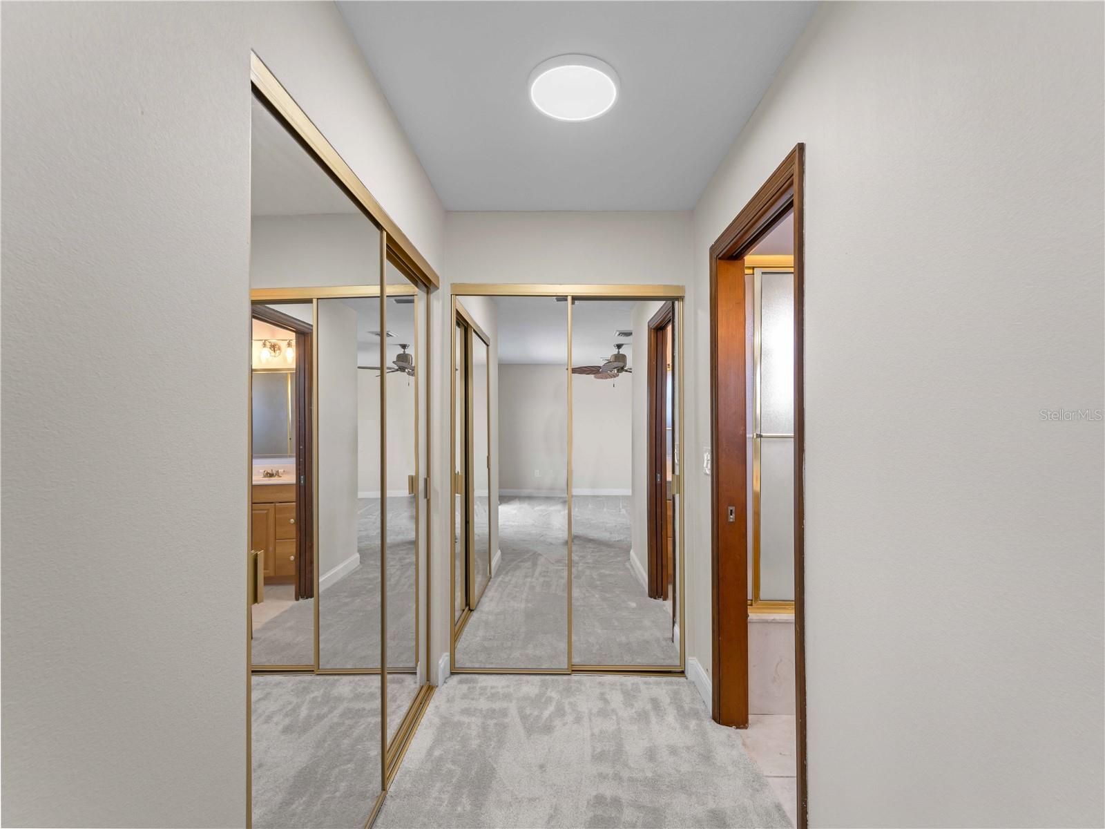 Image 51 of 77 For 318 Oakwood Circle