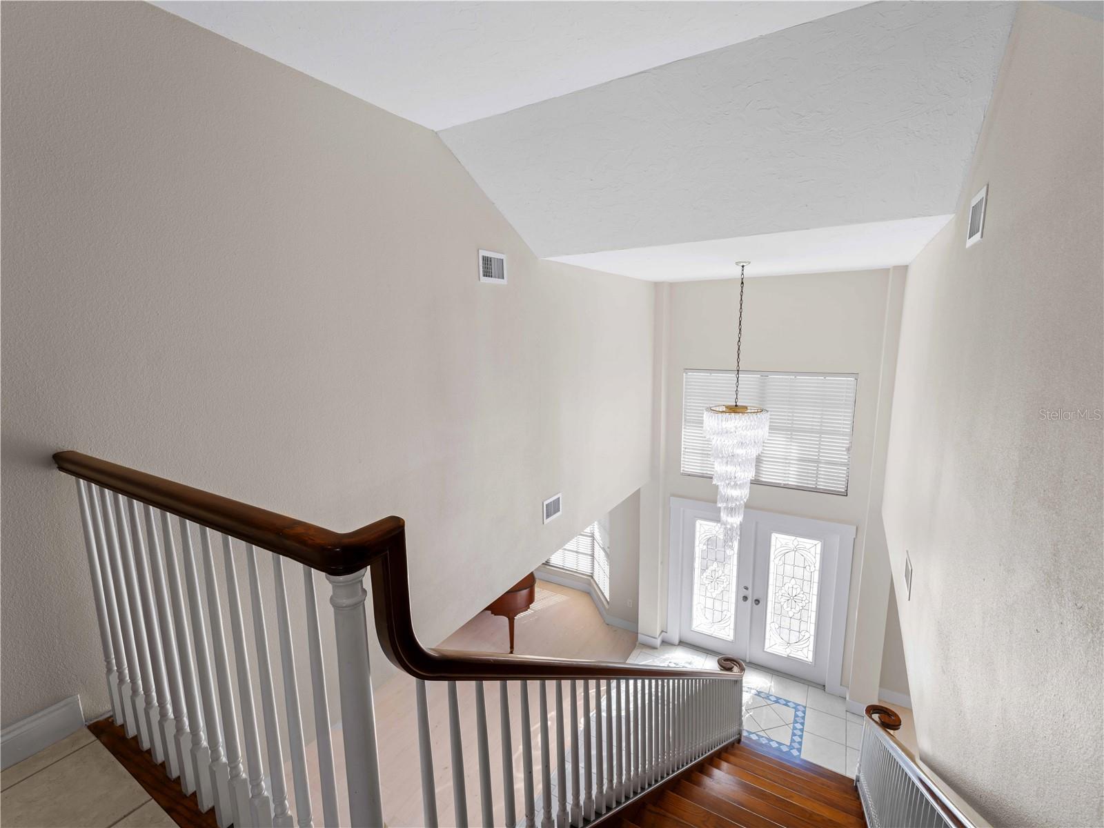 Image 59 of 77 For 318 Oakwood Circle