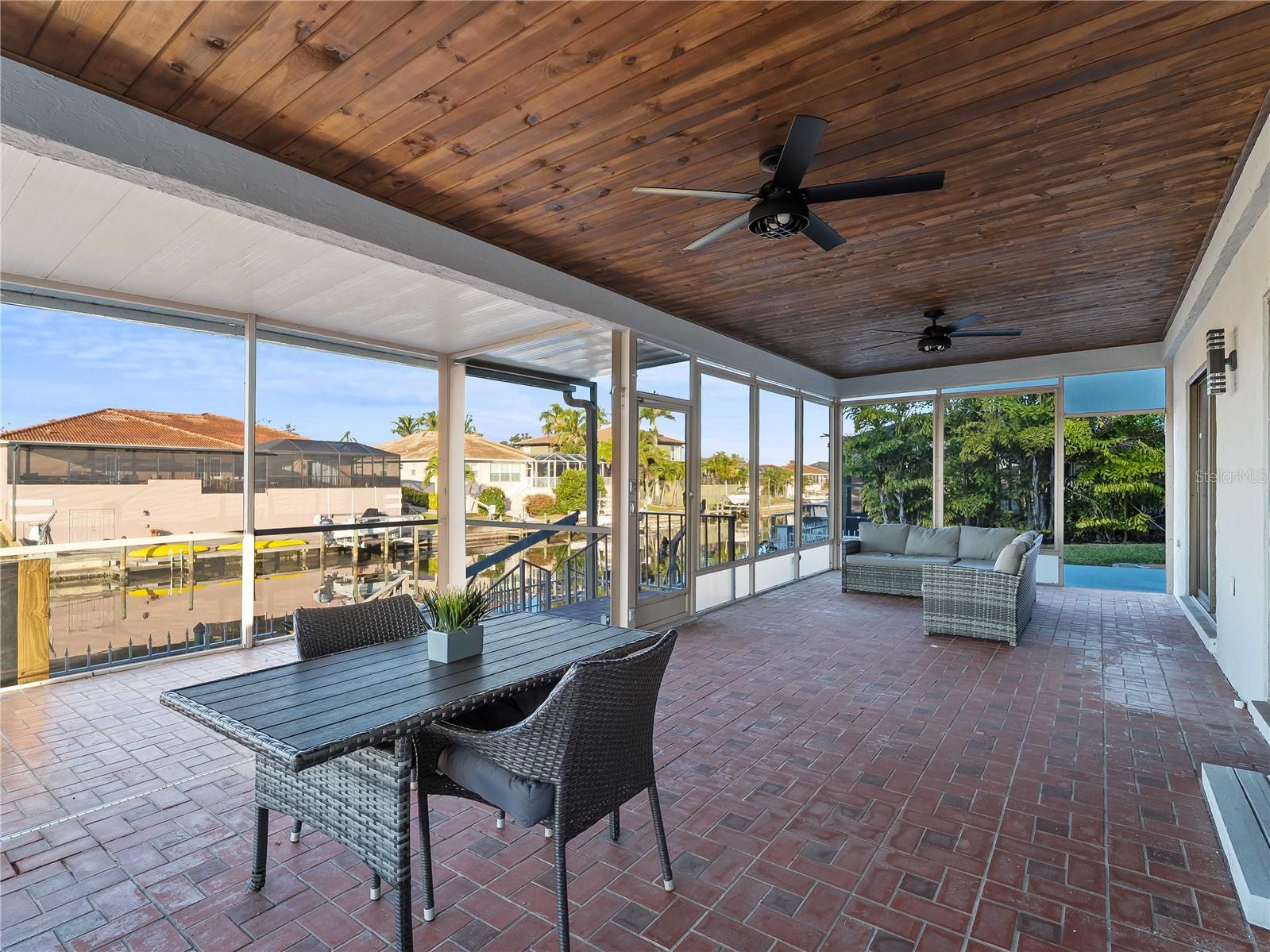 Image 60 of 77 For 318 Oakwood Circle