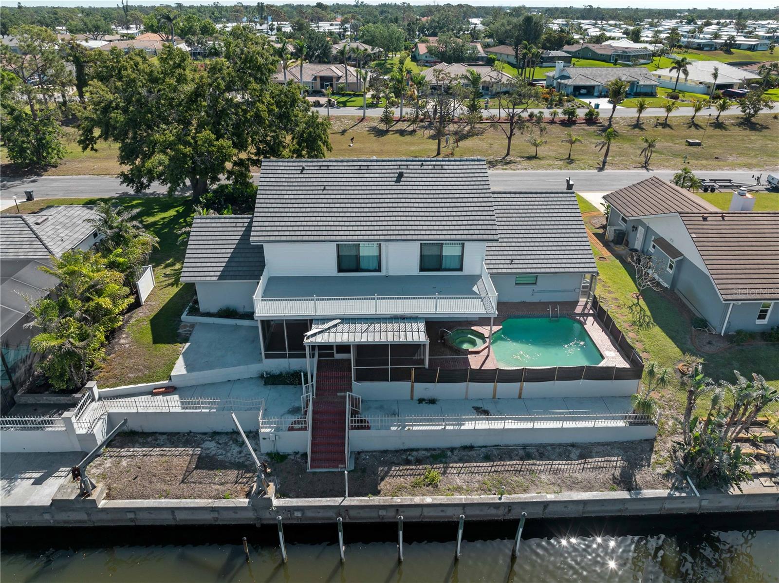 Image 70 of 77 For 318 Oakwood Circle