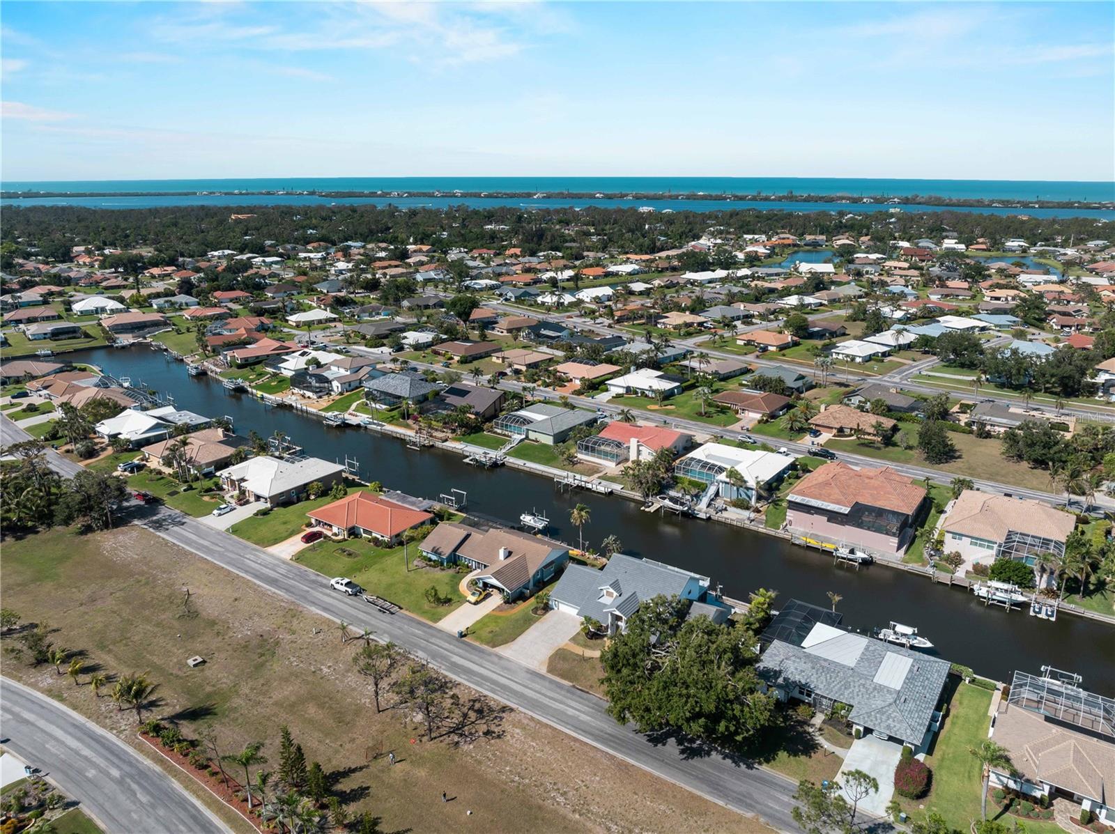 Image 76 of 77 For 318 Oakwood Circle