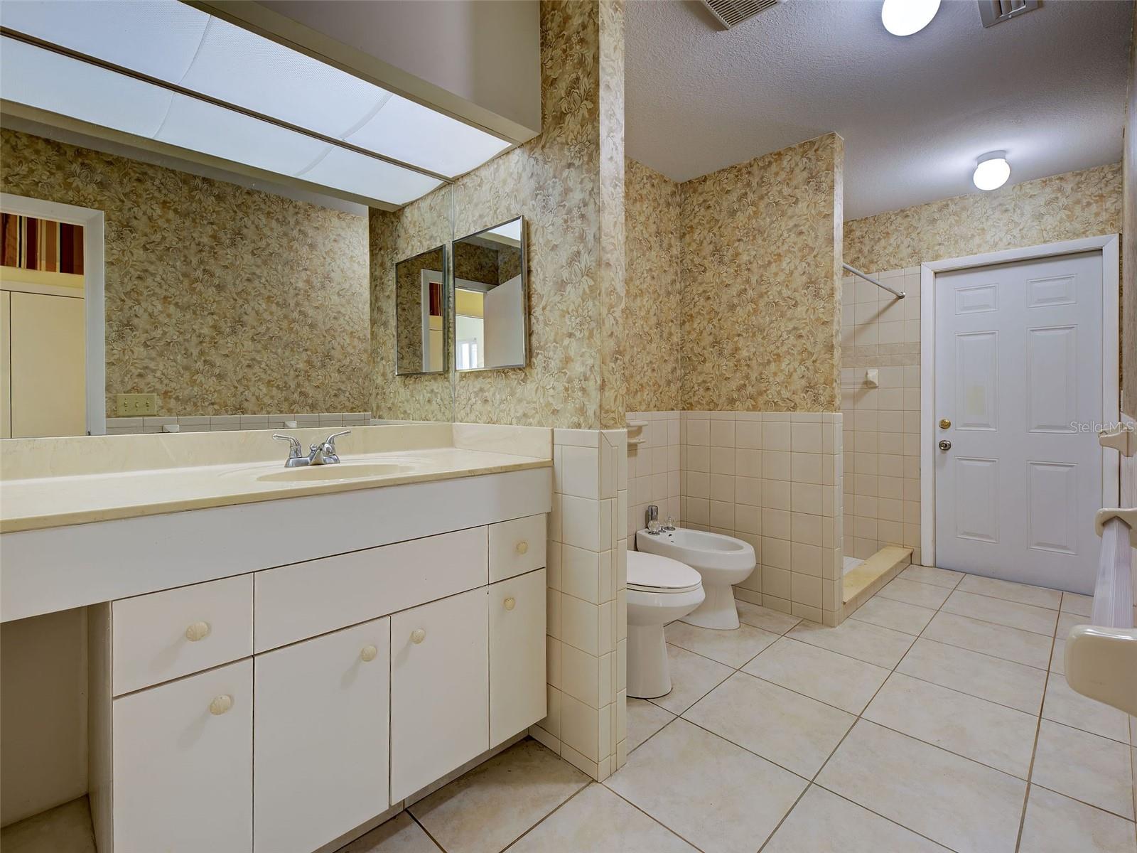 Image 12 of 41 For 229 Quincy Road