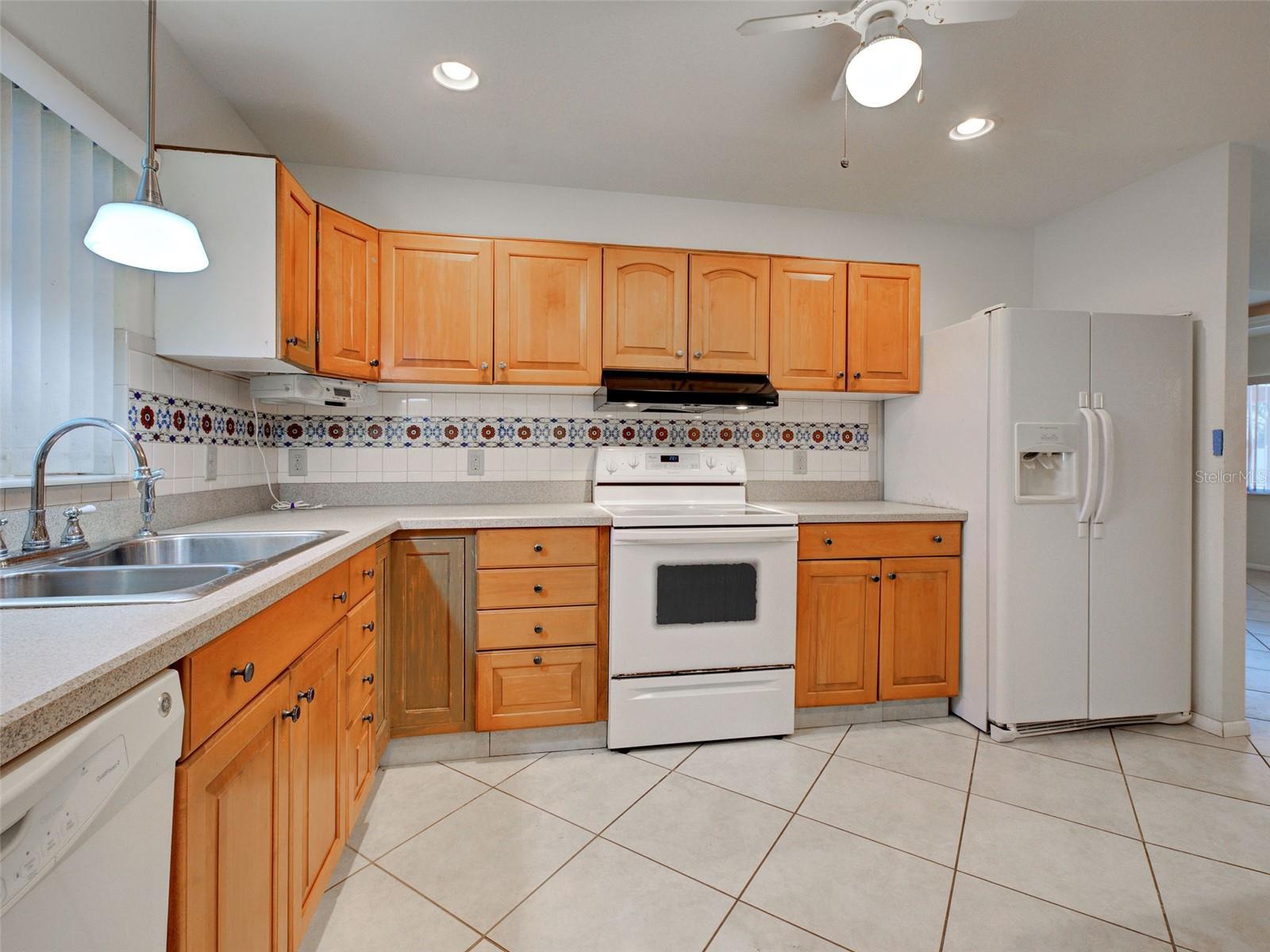 Image 21 of 41 For 229 Quincy Road