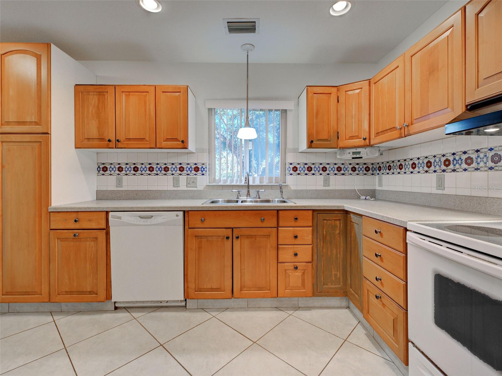 Image 24 of 41 For 229 Quincy Road