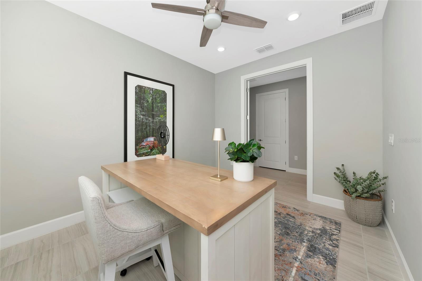 Image 21 of 79 For 27061 Paradise Shores Drive