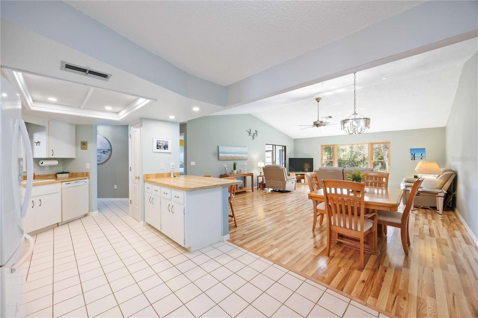 Image 15 of 46 For 426 Pendleton Drive