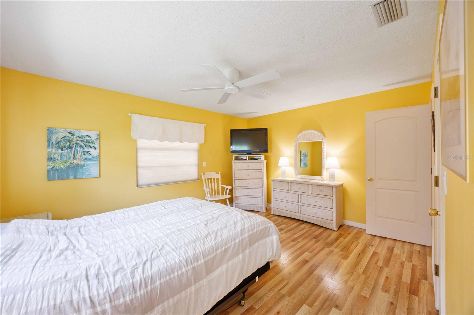 Image 19 of 46 For 426 Pendleton Drive