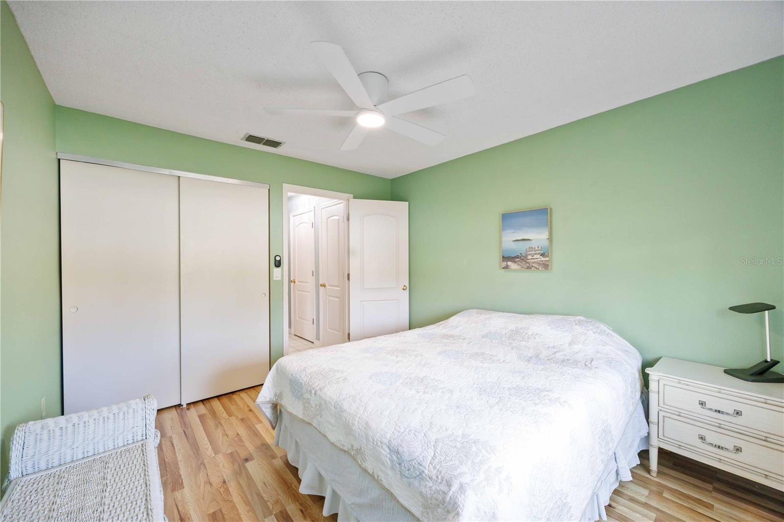 Image 22 of 46 For 426 Pendleton Drive