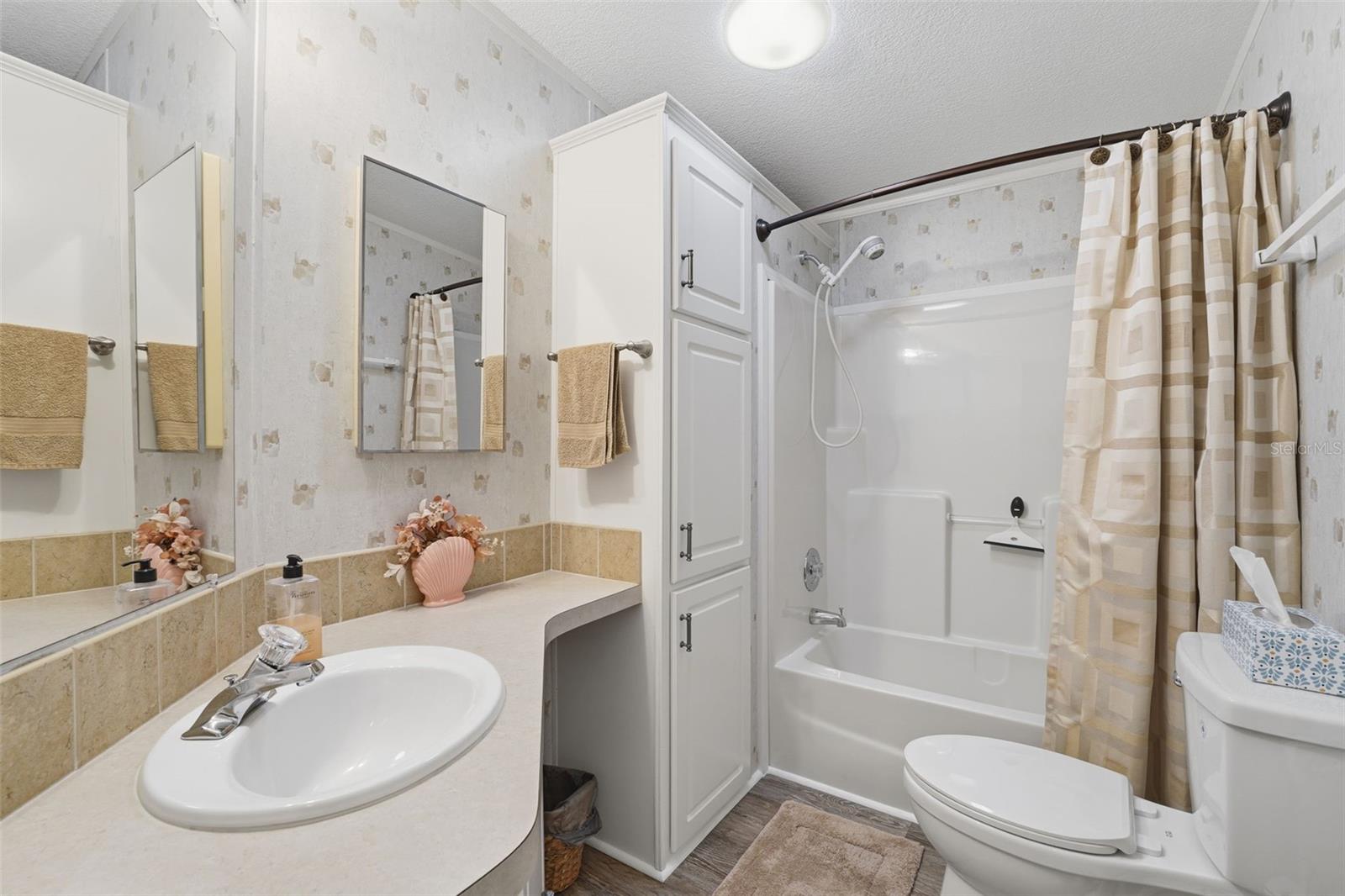 Image 26 of 40 For 8443 Tanaka Drive