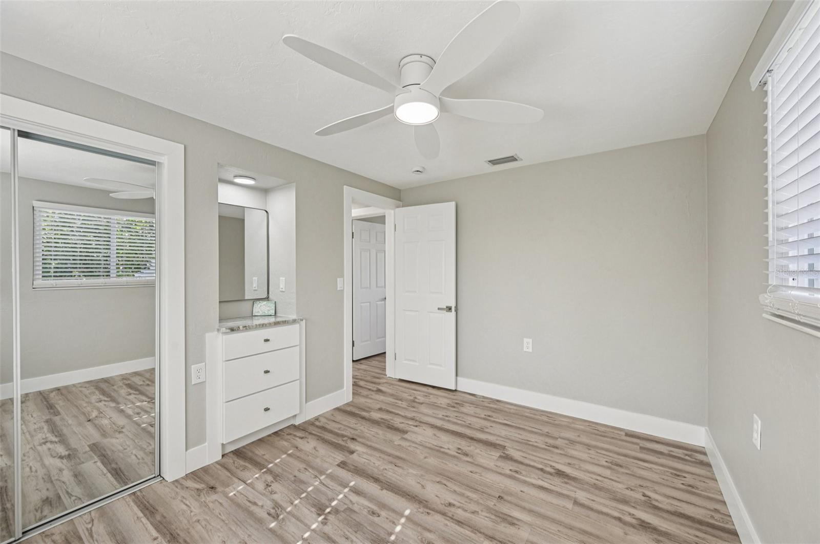 Image 11 of 46 For 1445 Saint Clair Road