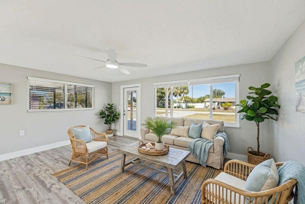 Image 3 of 46 For 1445 Saint Clair Road