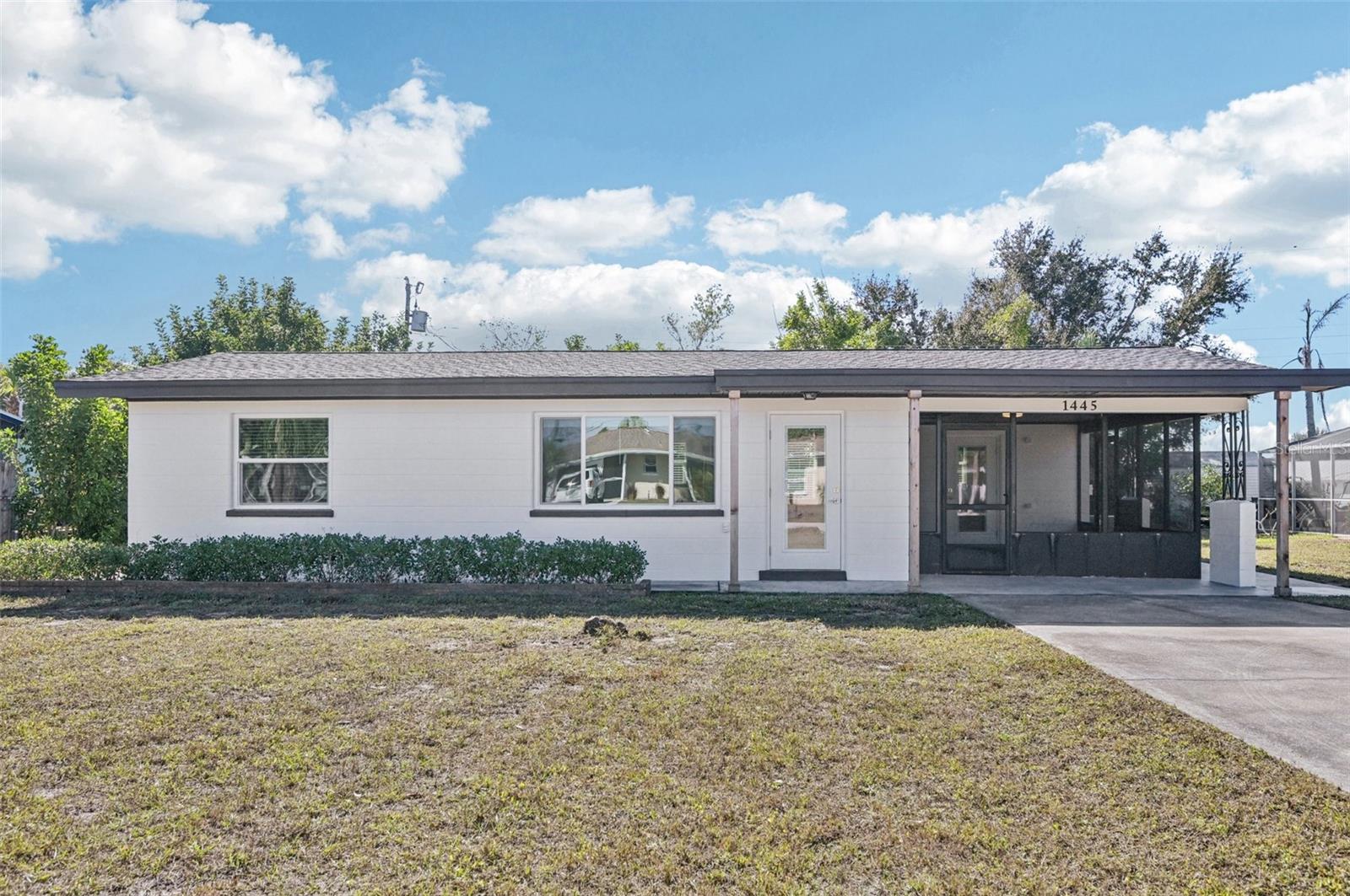 Image 35 of 46 For 1445 Saint Clair Road