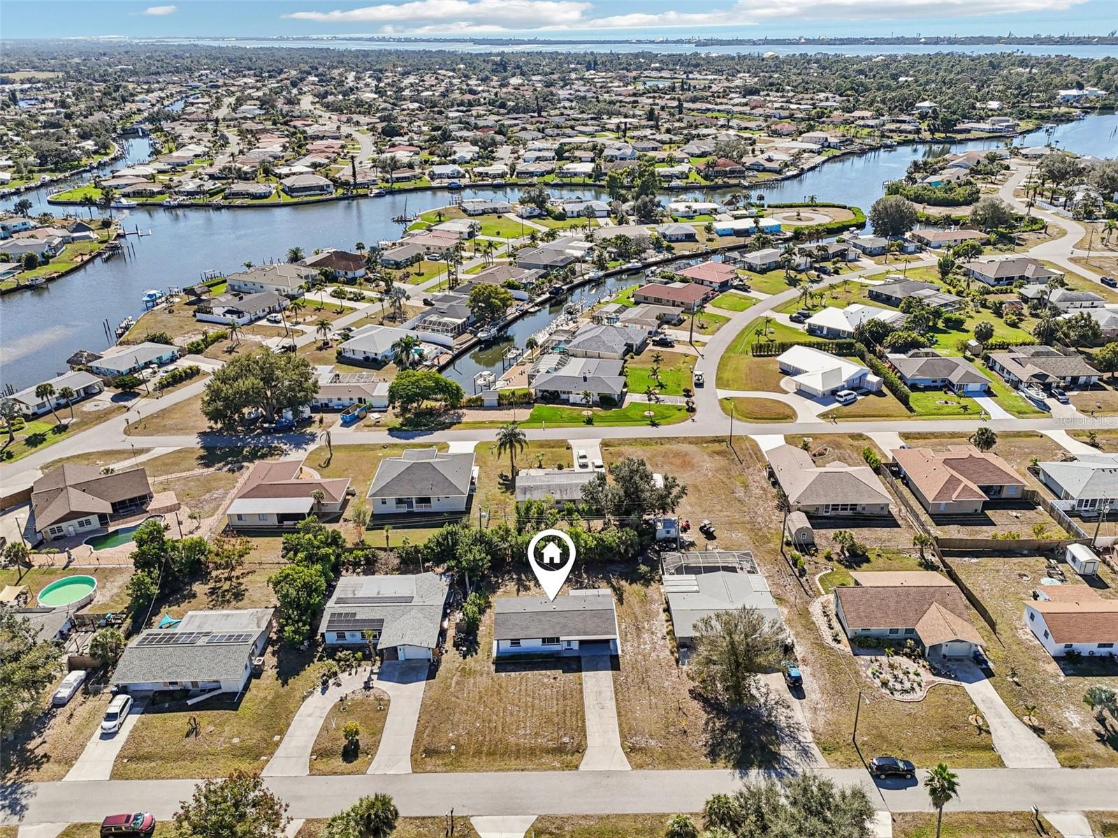 Image 42 of 46 For 1445 Saint Clair Road