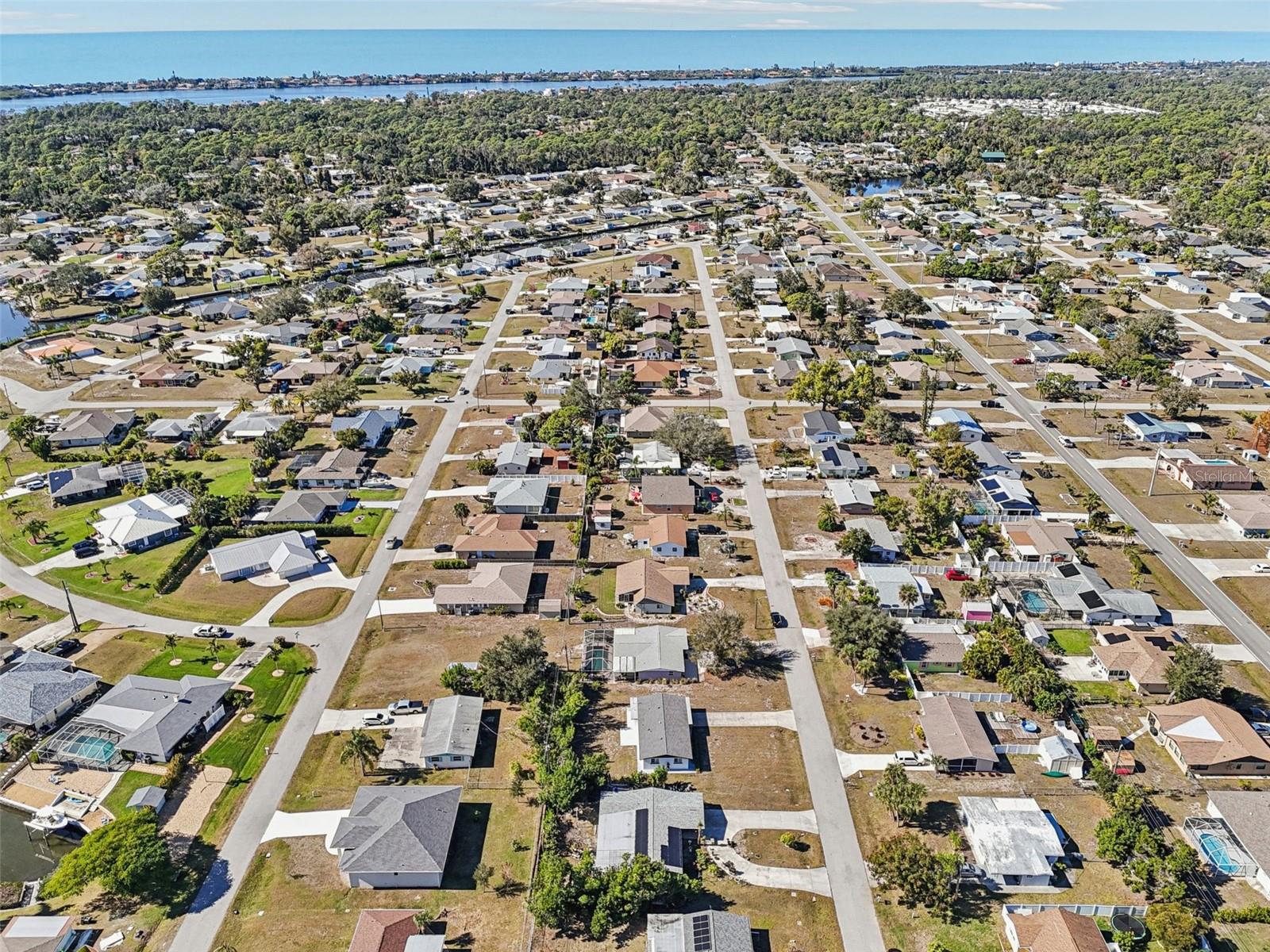 Image 44 of 46 For 1445 Saint Clair Road