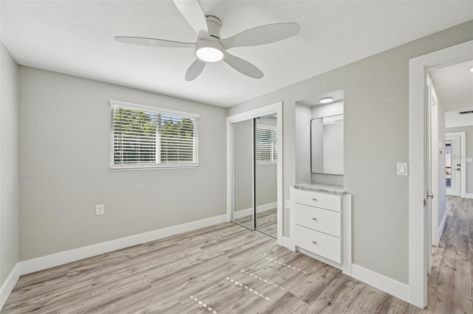 Image 9 of 46 For 1445 Saint Clair Road