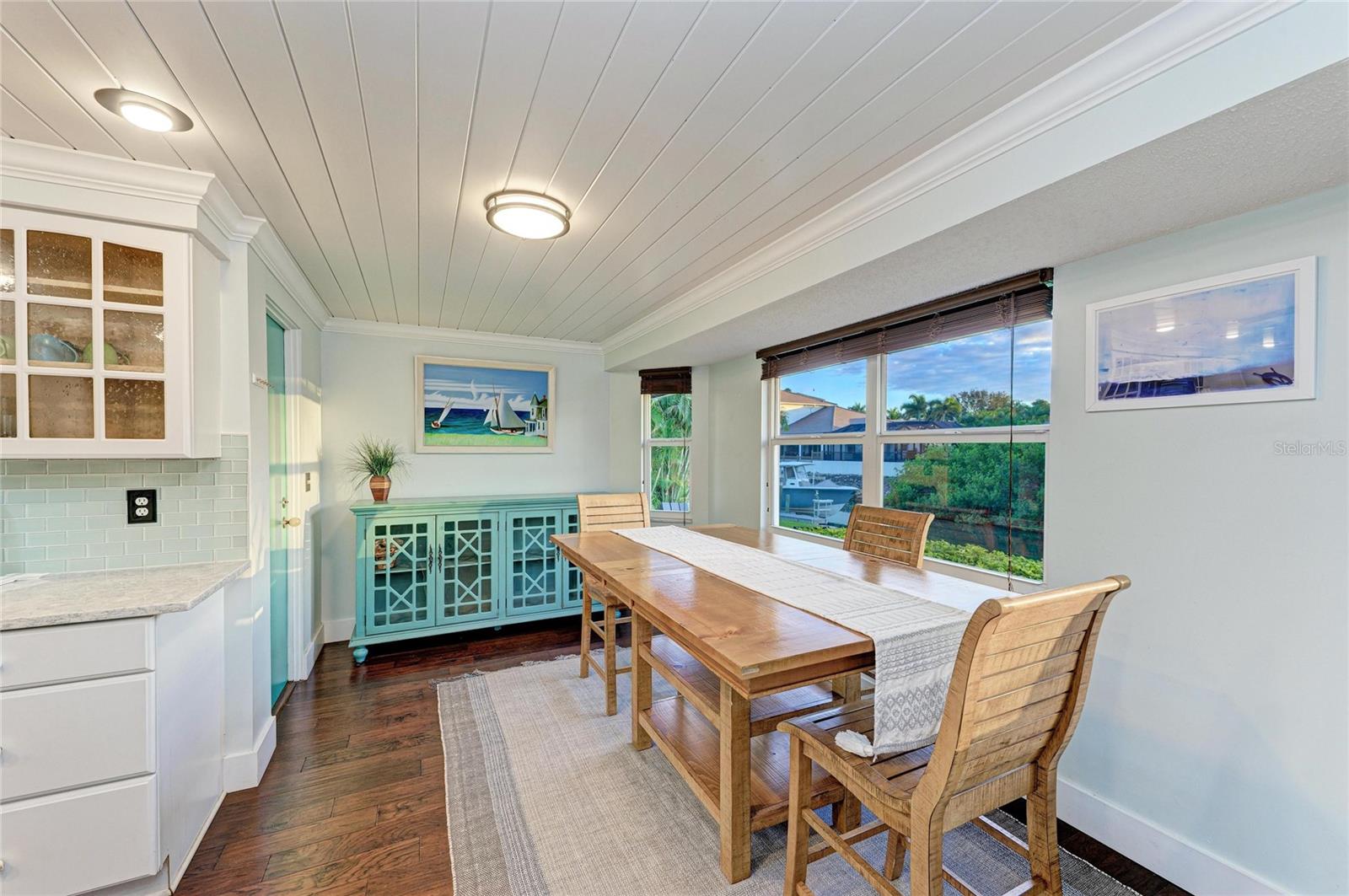 Image 20 of 95 For 365 Shore Drive