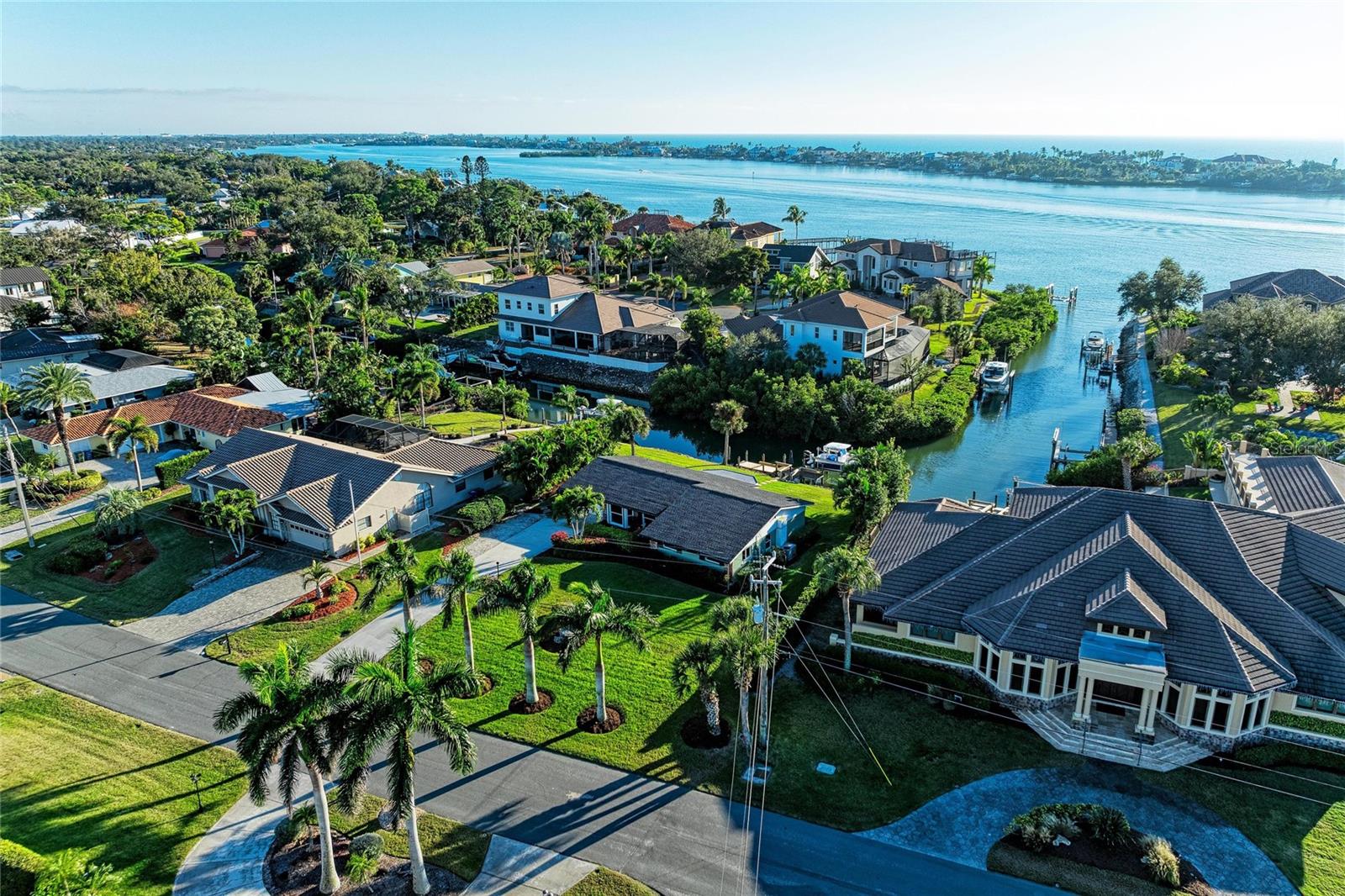 Image 3 of 95 For 365 Shore Drive