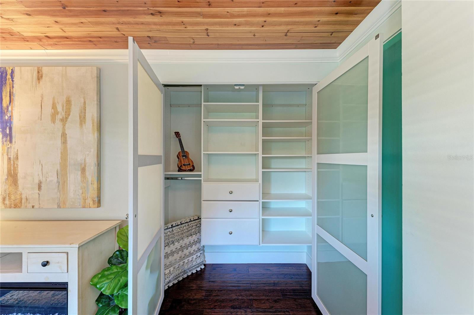 Image 45 of 95 For 365 Shore Drive