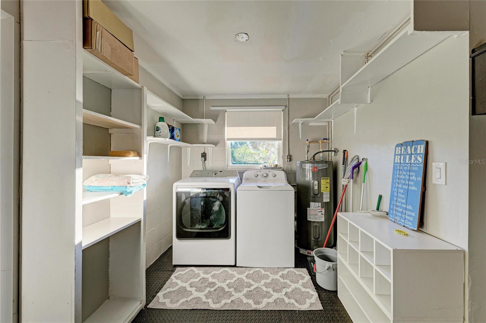 Image 49 of 95 For 365 Shore Drive